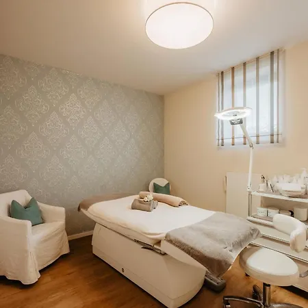 Hotel Churfuerstenhof Wellnesshotel 4*