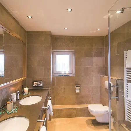 Отель Churfuerstenhof Wellnesshotel 4*